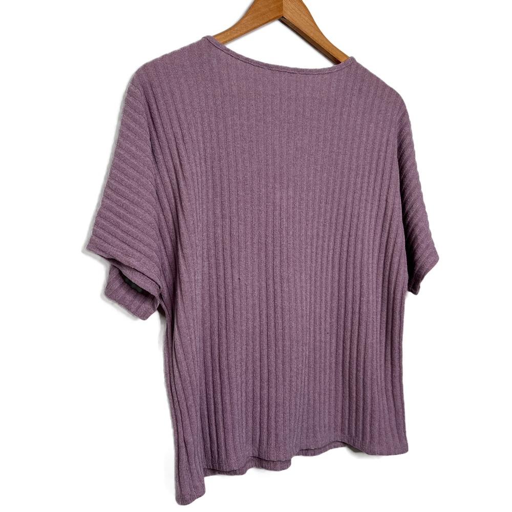 IVY.RIDGE Purple Ribbed Knit Dolman Sleeve Asymmetrical Button Top Women's Large - Picture 12 of 16